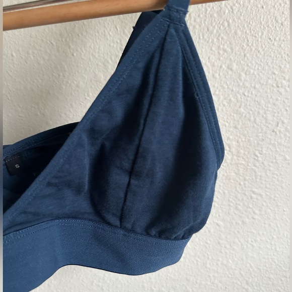 RicherPoorer Bralette - Picture 7 of 11